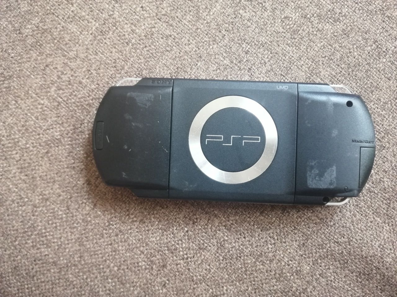 Psp usada desbloqueada com carregador (sem bolsa)