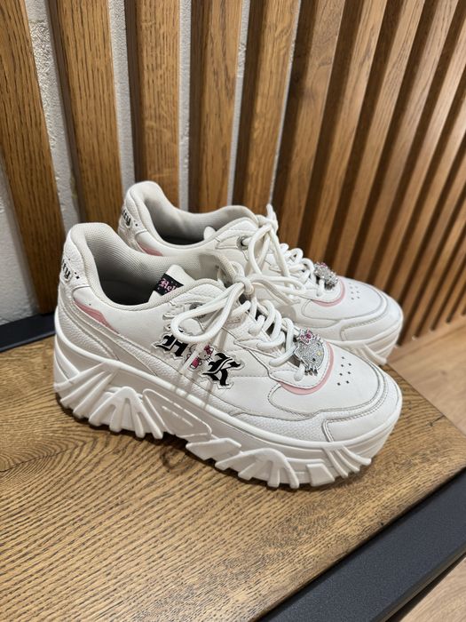 Кросівки Bershka Hello Kitty