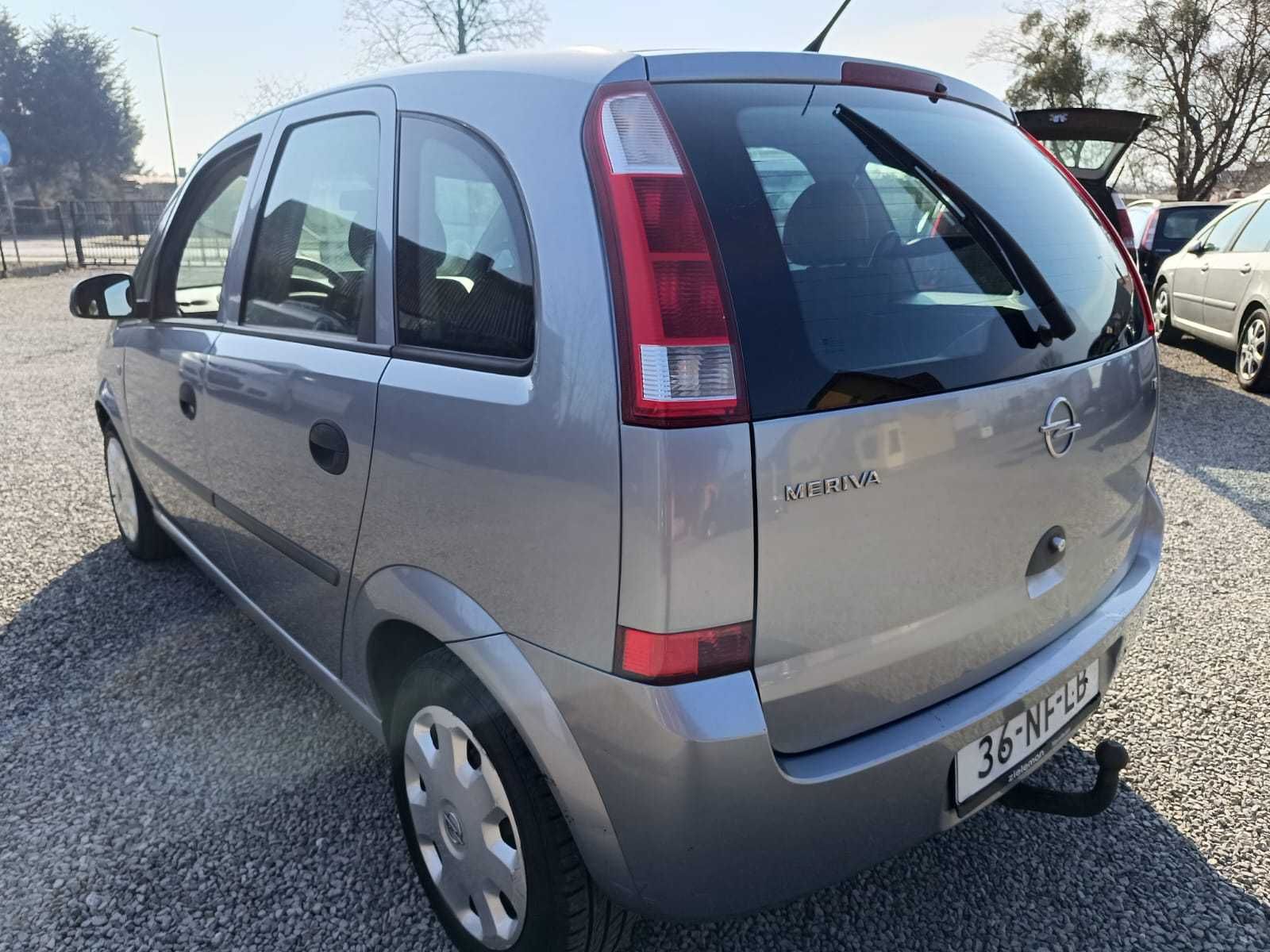 Opel Meriva A 1,6 benzyna 2003 rok klima hak opłacona zadbana