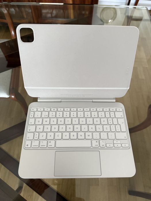 Magic keyboard para ipad pro 11” (M4)