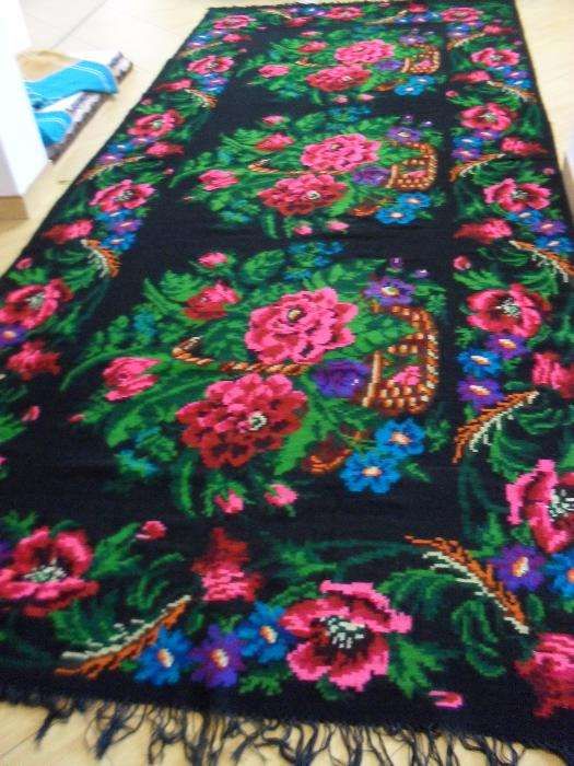 Ковер (килим)  из овечьей шерсти