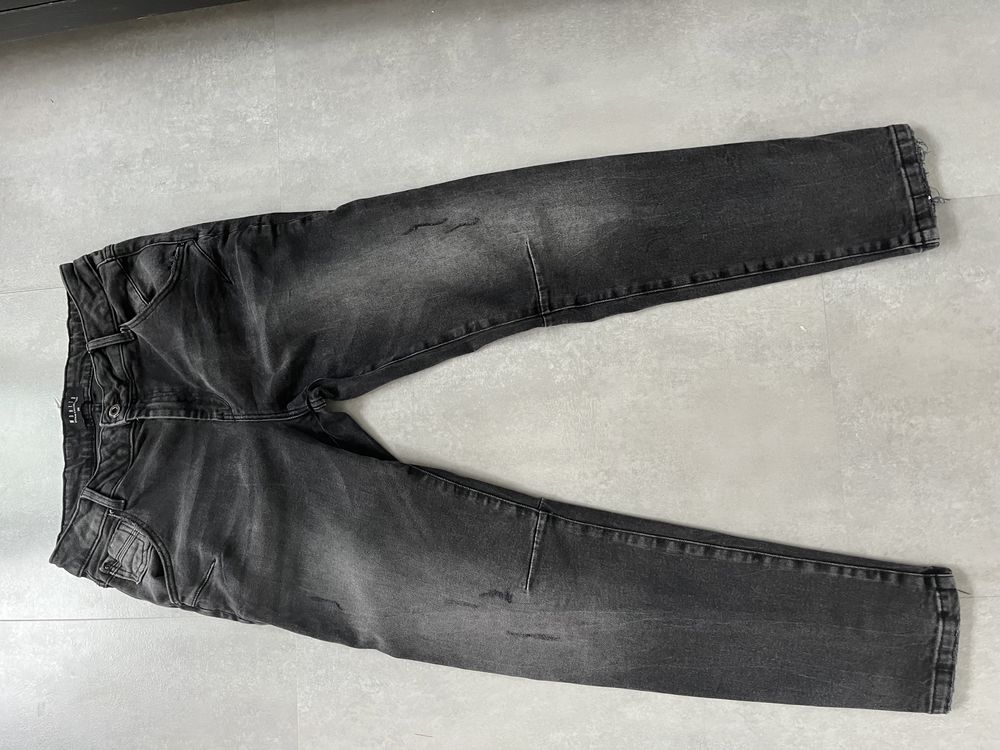 Mohito Bershka czarne spodnie damskie rozmiar 36 S