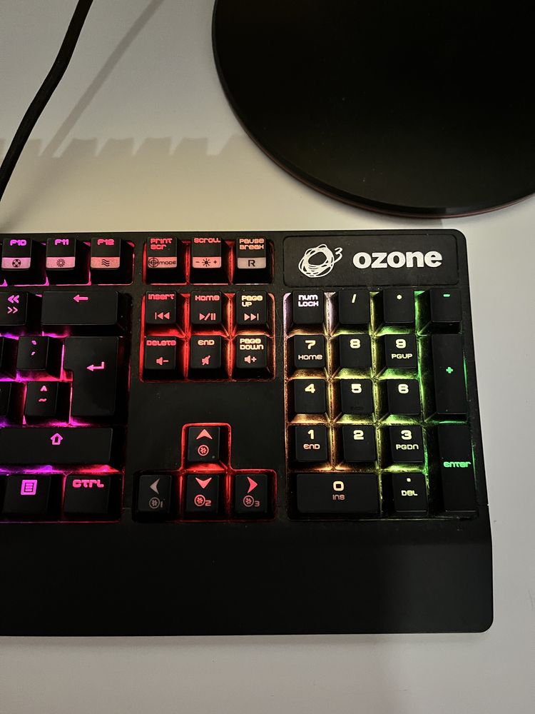 Teclado mecanico Ozone Strike Pro Spectra
