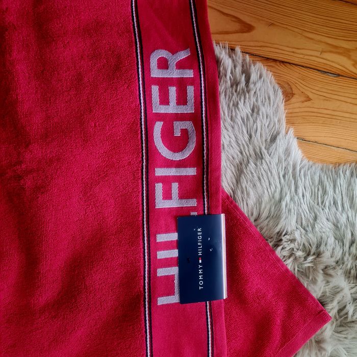 Tommy Hilfiger ręcznik czerwony nowy 100x50 cm 100 50 z zalando plażow