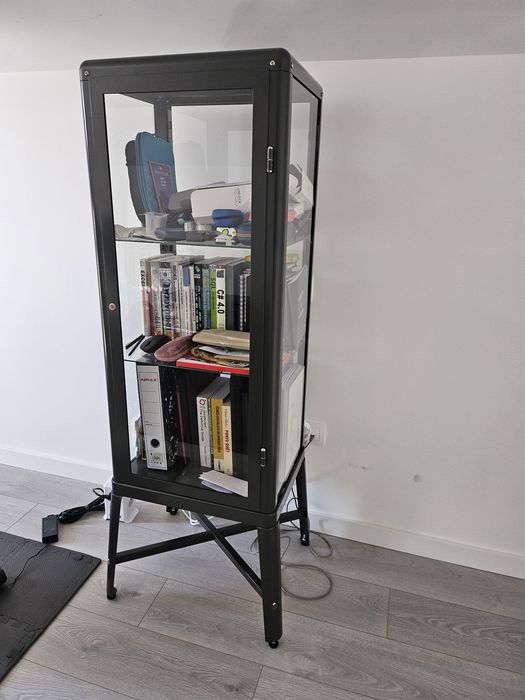 Vitrine vidro e metal Fabrikor Ikea