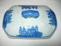 Tampa de terrina.  Porcelana. Medidas nas fotos.