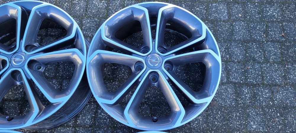 OPC  17"  Opel oryginal  5x110   7j et44  Corsa Vectra Signum Astra
