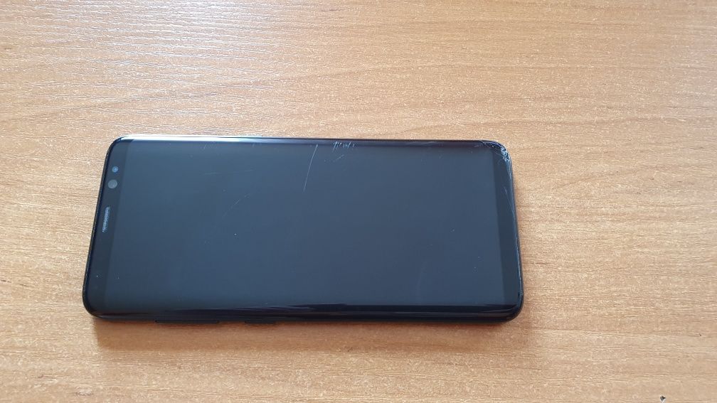 Samsung Galaxy S8 uszkodzony, sprawny.
