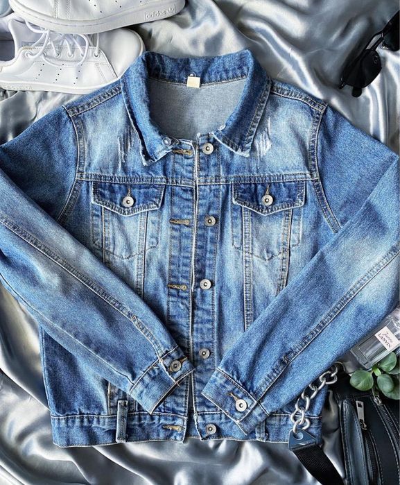 Стильна жіноча джинсовка denim