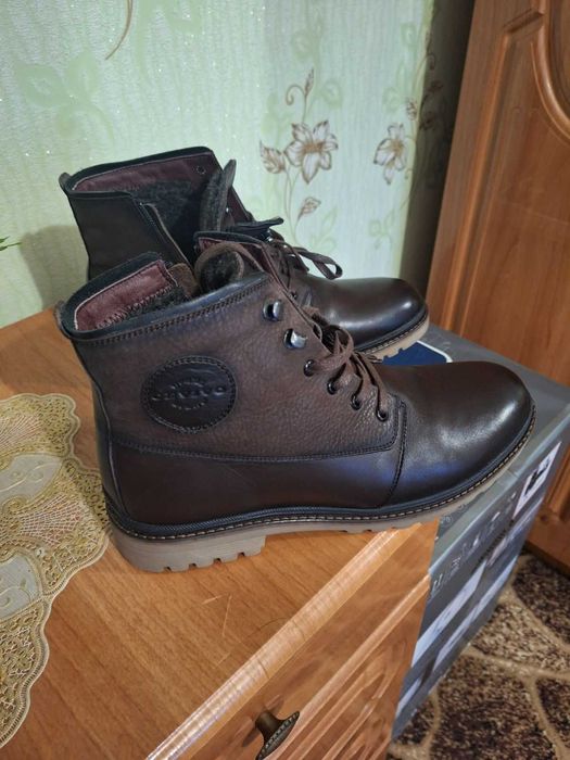 Продам нові чоловічі зимові черевики