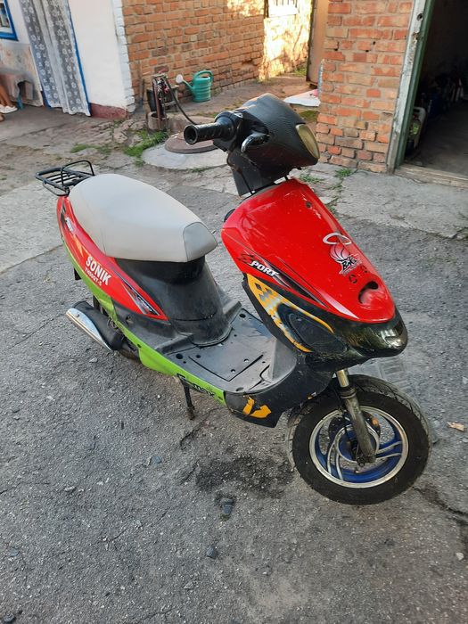 Продам моторолер Viper Sonik YH50QT-5