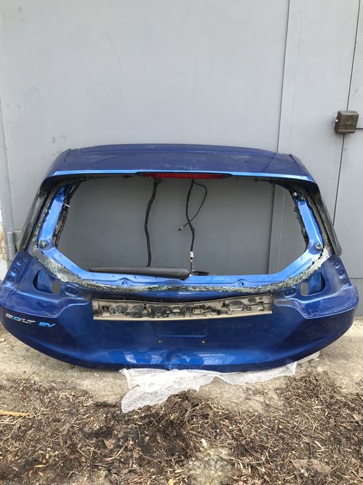 Chevrolet bolt кришка багажника, ляда