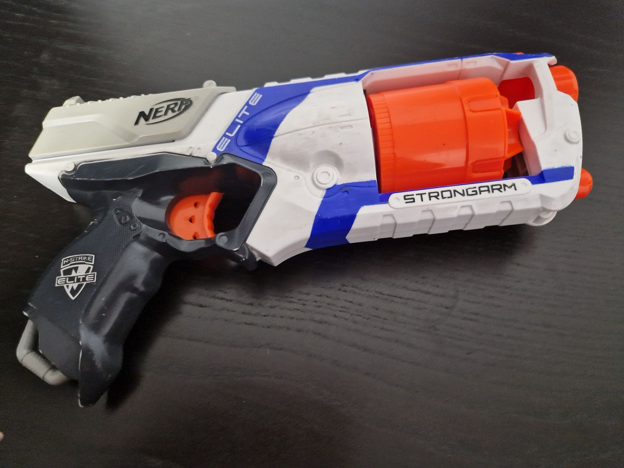 Pistolet Nerf Strongarm