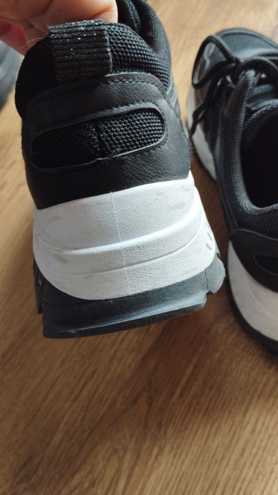 Adidasy sneakersy house brand 39