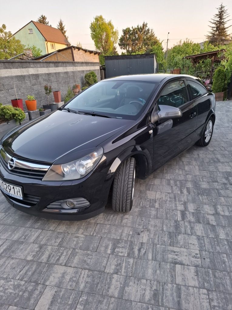 Opel Astra H  1.8 140km oryginał GTC.