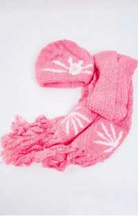 Детский , розовый Комплект .Вязанные шапка и шарф