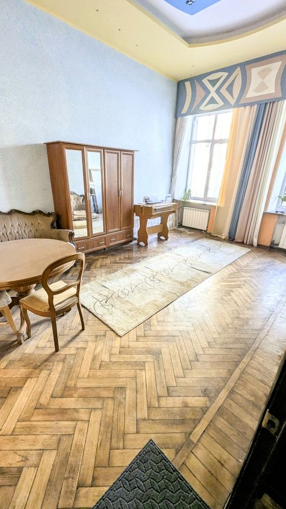 Продам 5-комн.кв 155 м2, Центр Бекетова Бажанова