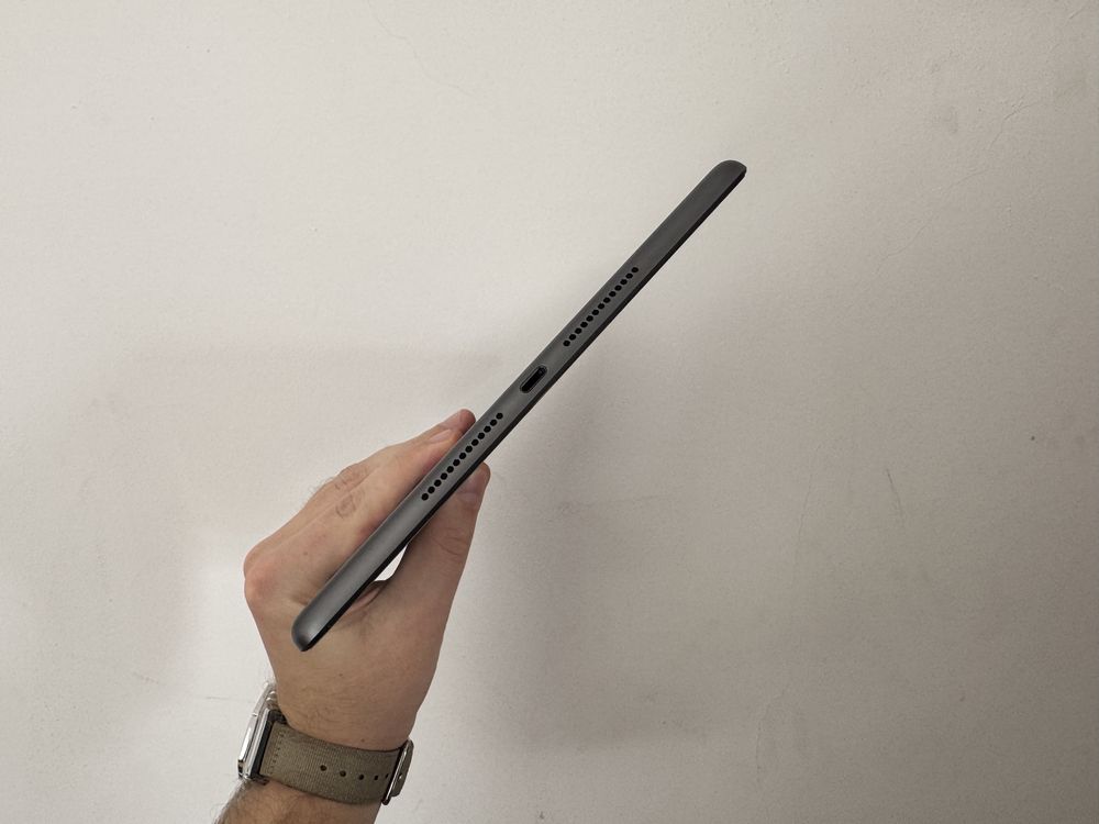 iPad Air 10.2” (2021) + Apple Pencil 1 Gen