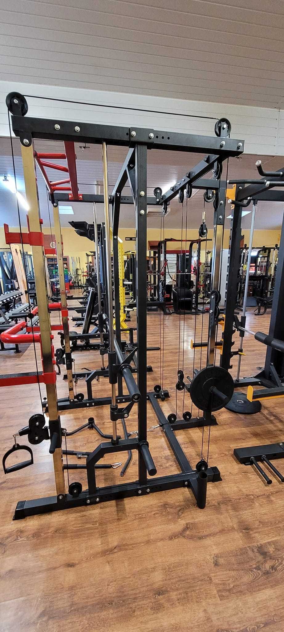 Half Rack Wyciągi Brama Smith Siłownia Fitness Maszyna