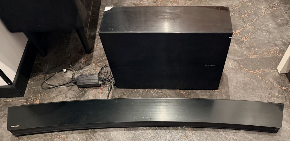 Sprzedam Soundbar Samsung HW J-7500