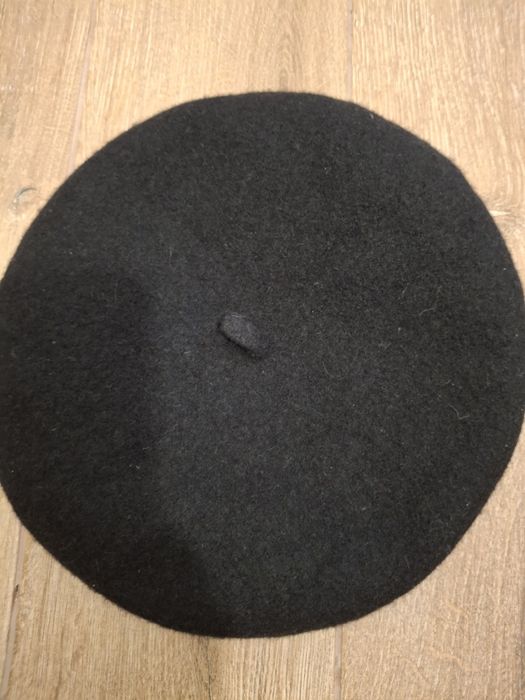 Beret damski czarny wełniany one size