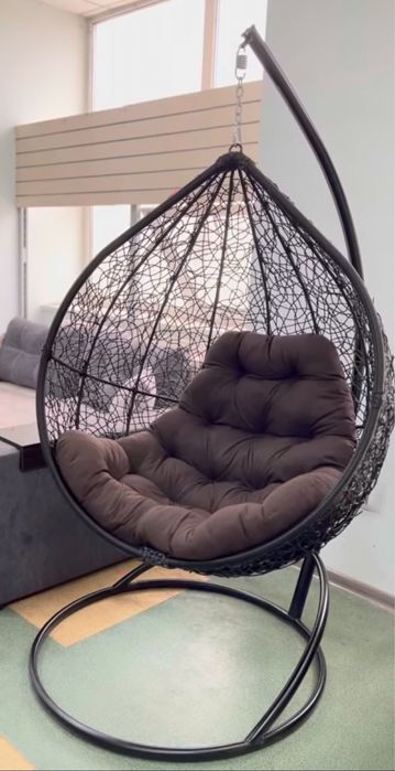 Крісло -кокон в хорошому стані