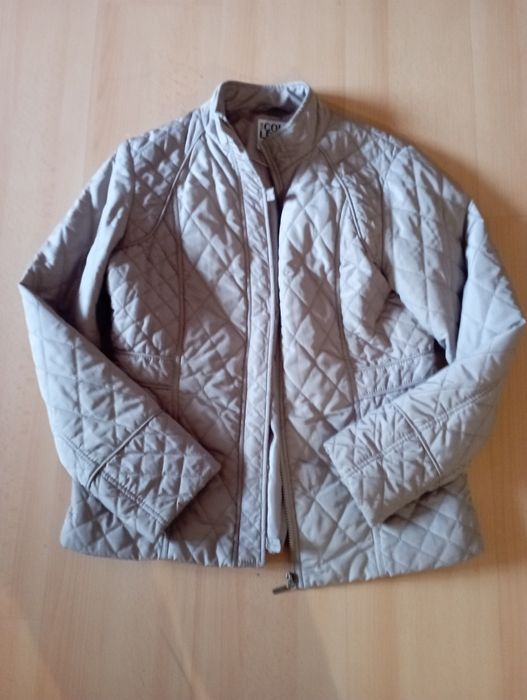 Куртки жіночі,одяг розмір ,с,м