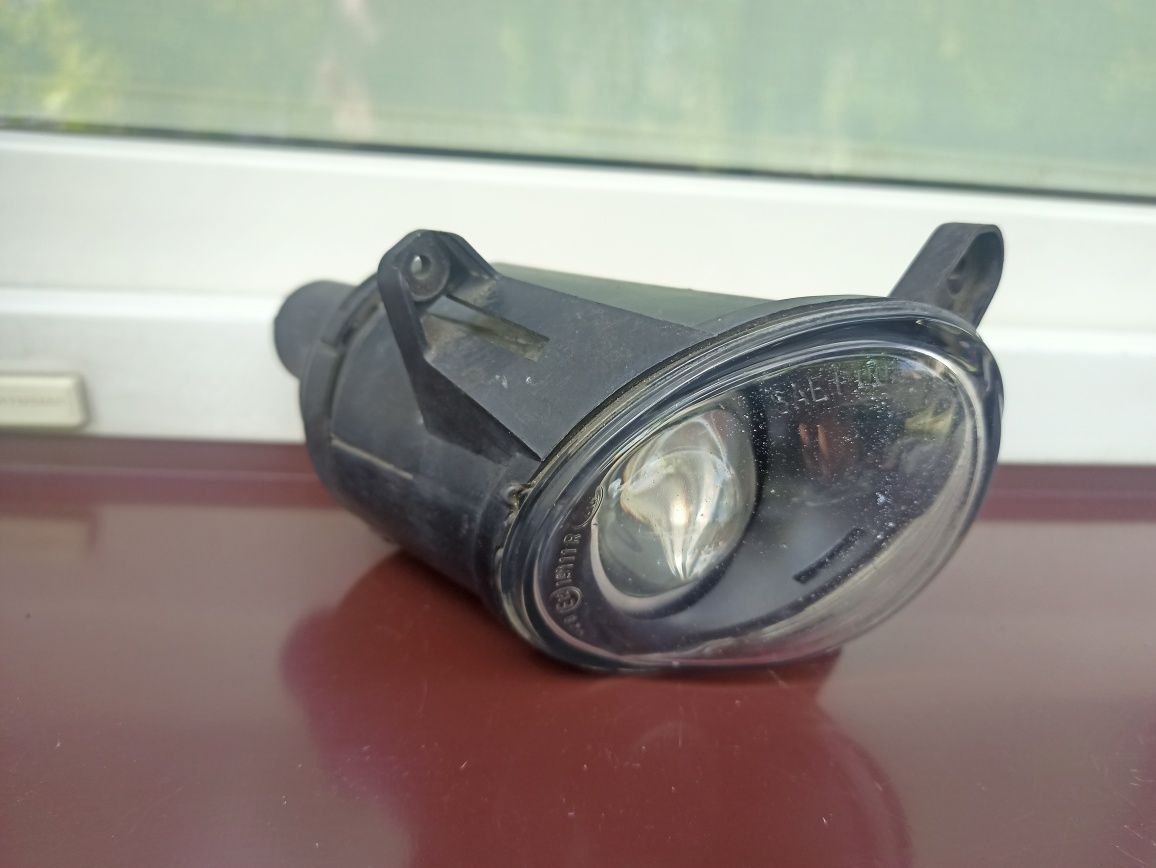 VW Passat B5 FL Lift halogen prawy lampa przeciwmgielna