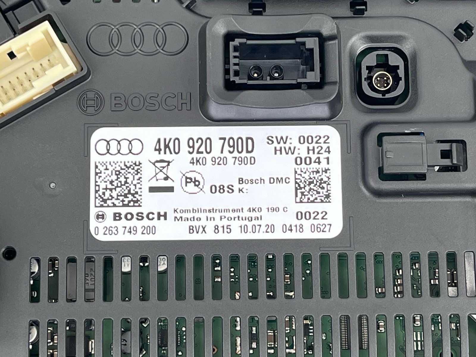 виртуальная панель приладів  Audi A6 (C8) 2018 Q8 4K0920790D