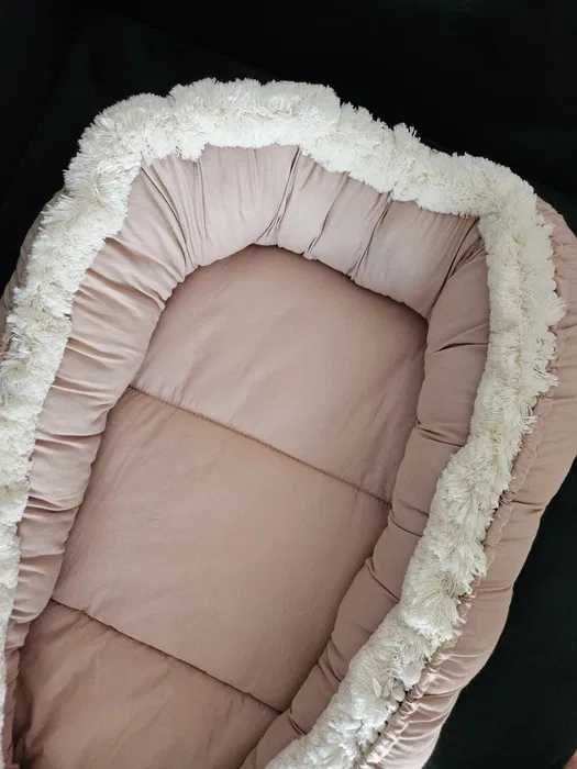 Kokon niemowlęcy Boho Koell brudny róż