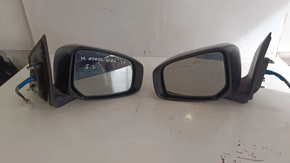 Espelho retrovisor direito  Mitsubishi space Star 2018