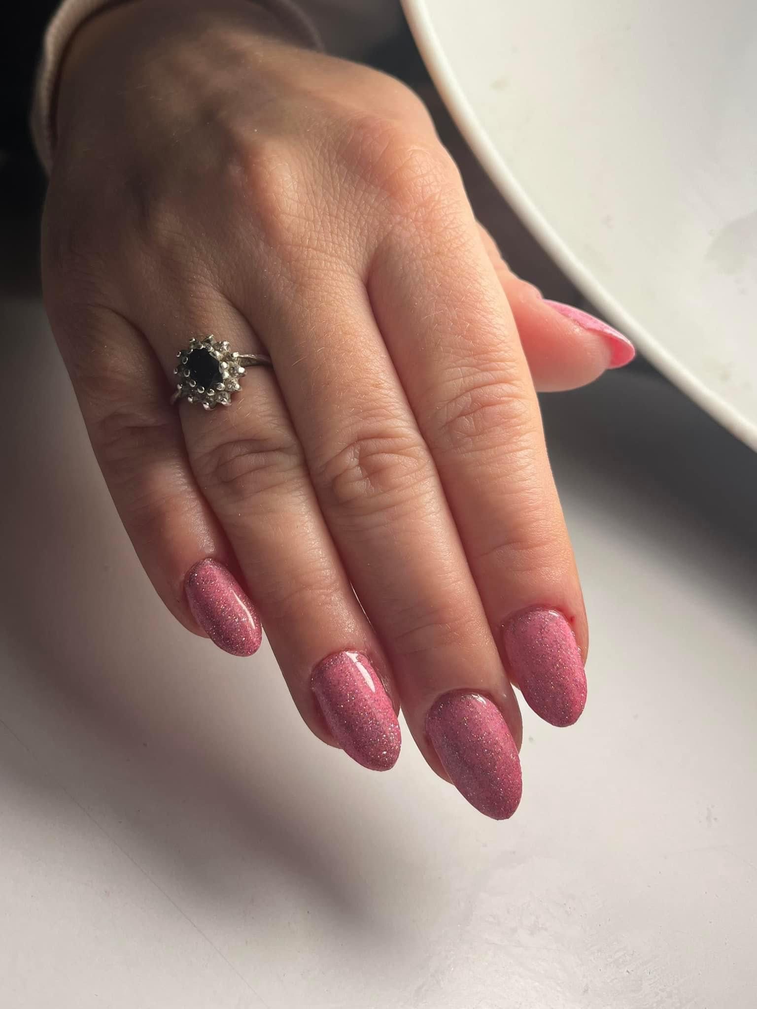 Stylizacja paznokci manicure hybrydowy żelowy i inne