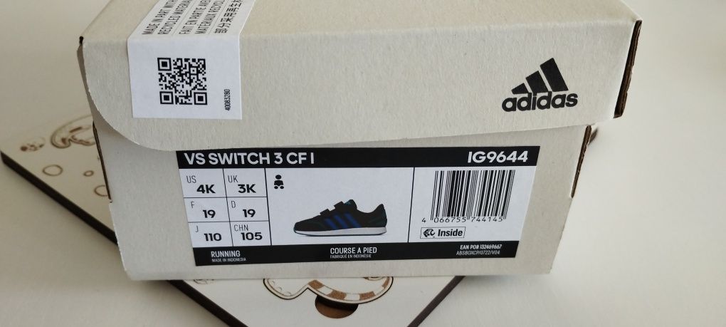 Tenis Adidas tamanho 19