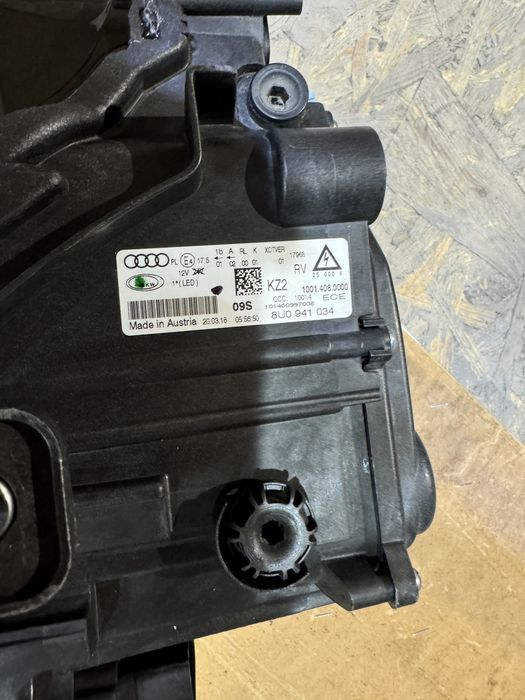 Audi Q3 8U0 фари пара Black Edition рестайлинг full led 15-18 фары