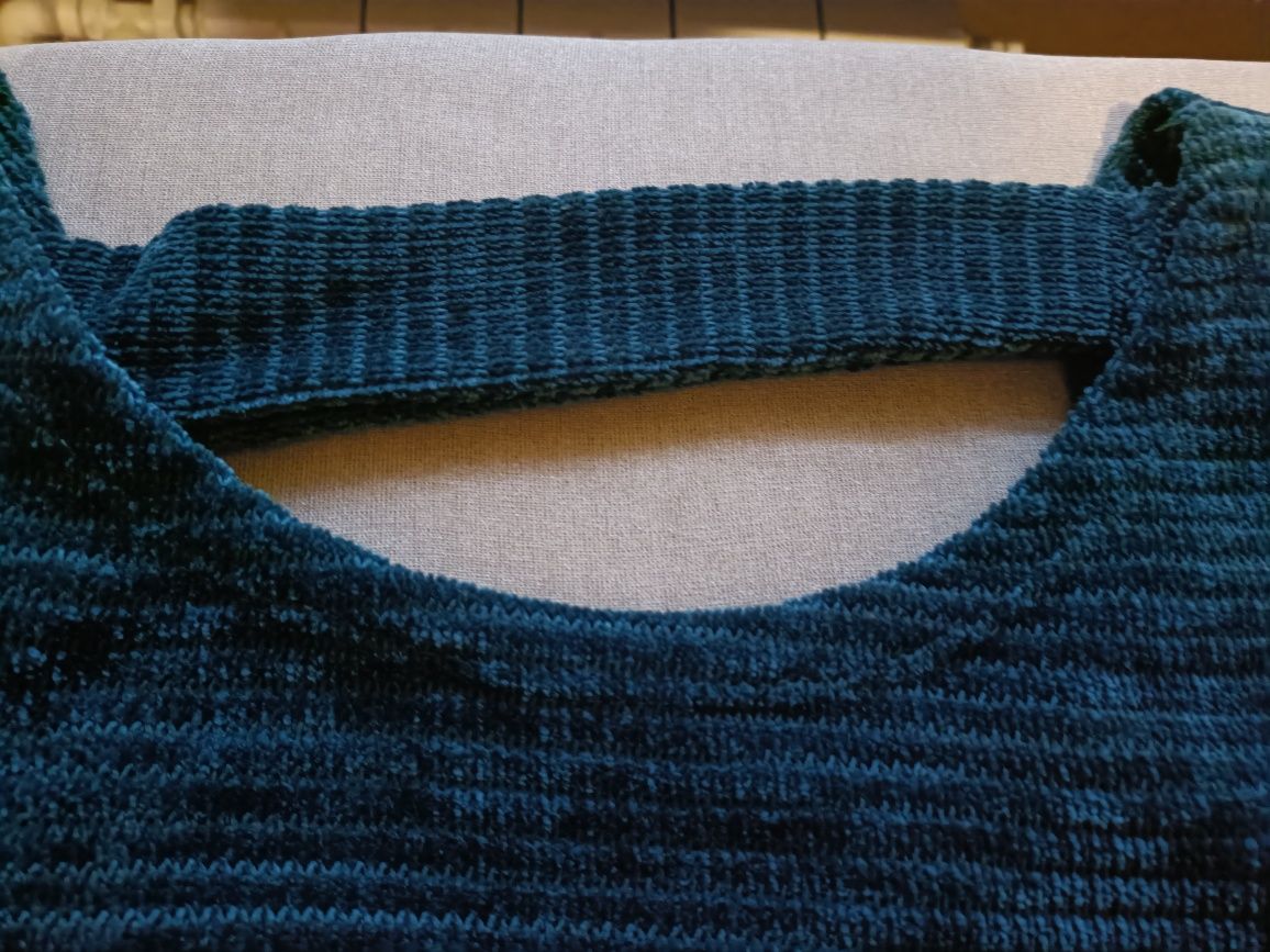 Sweterek damski 44/46