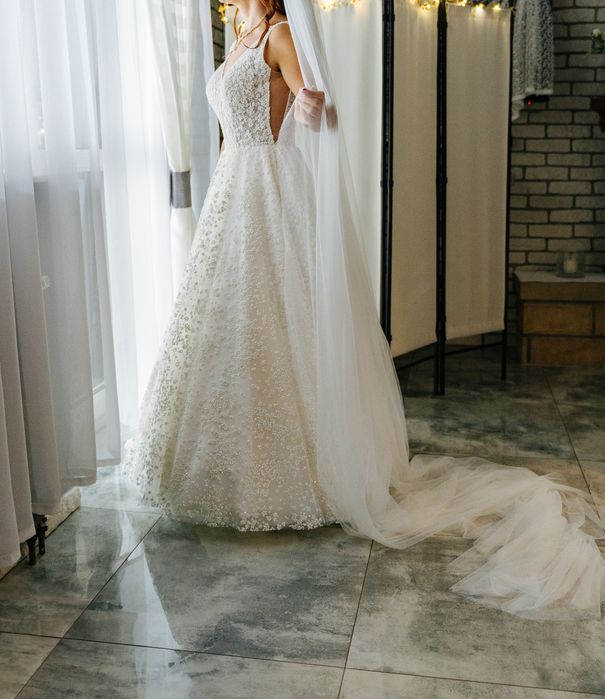 Sprzedam piękną suknie ślubną