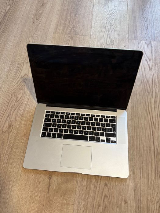 MacBook Pro 15 polegadas 2015 avariado