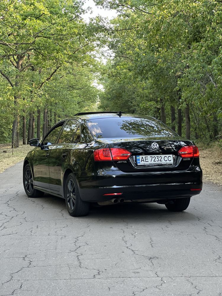Jetta 2.5 бензин