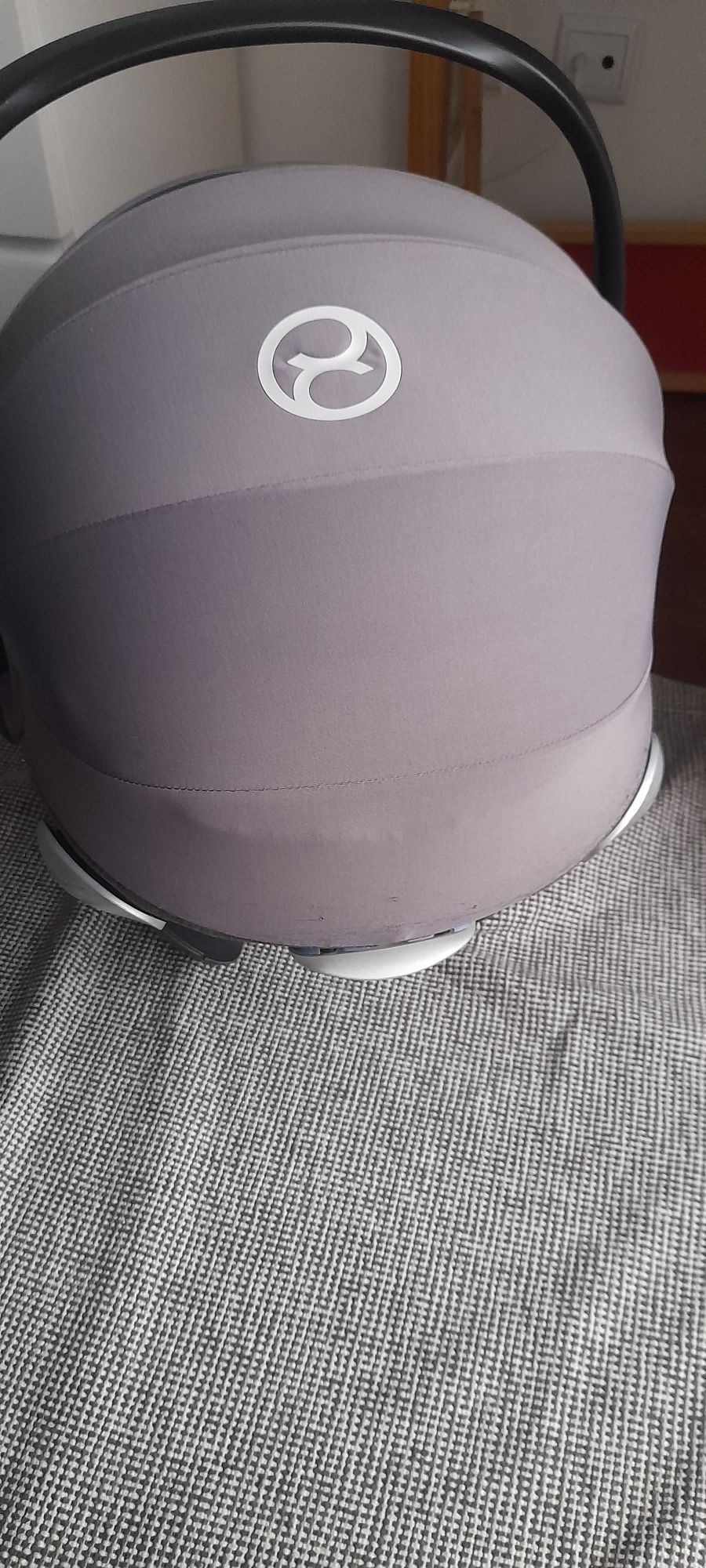 Vendo Ovo Cybex + base isofix