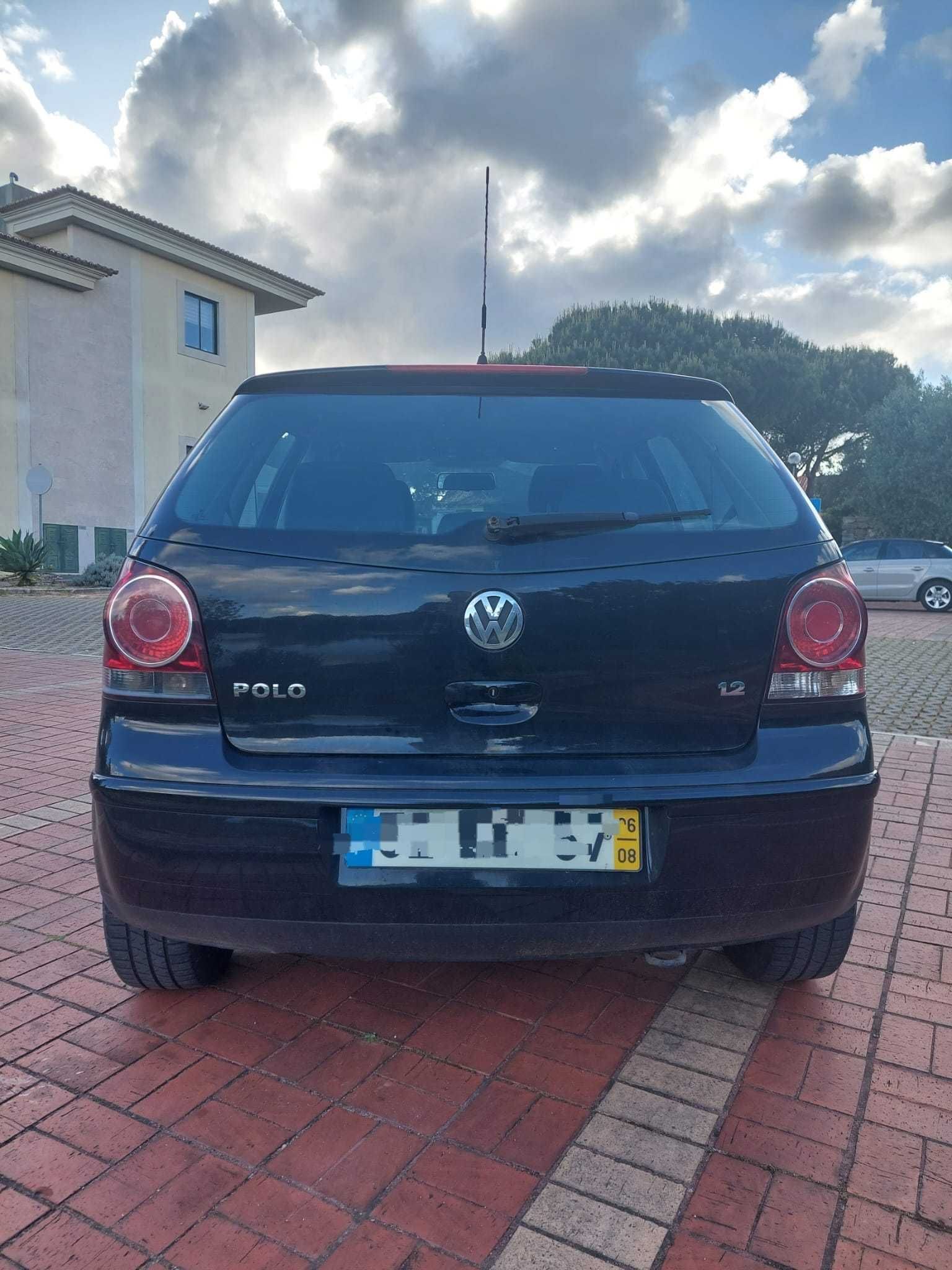 Volkswagen Polo 1,2 Confortline - EXCELENTE ESTADO