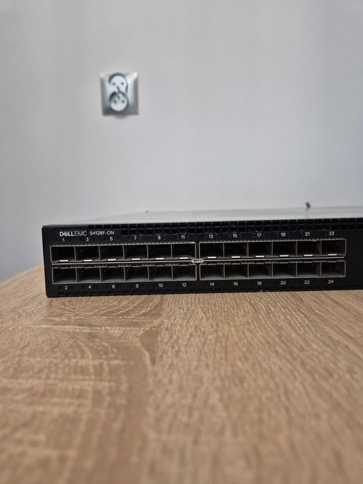 Switch Dell PowerSwitch S4128F-ON 28x10GbE SFP+ 2x100GbE QSFP28 4xFAN