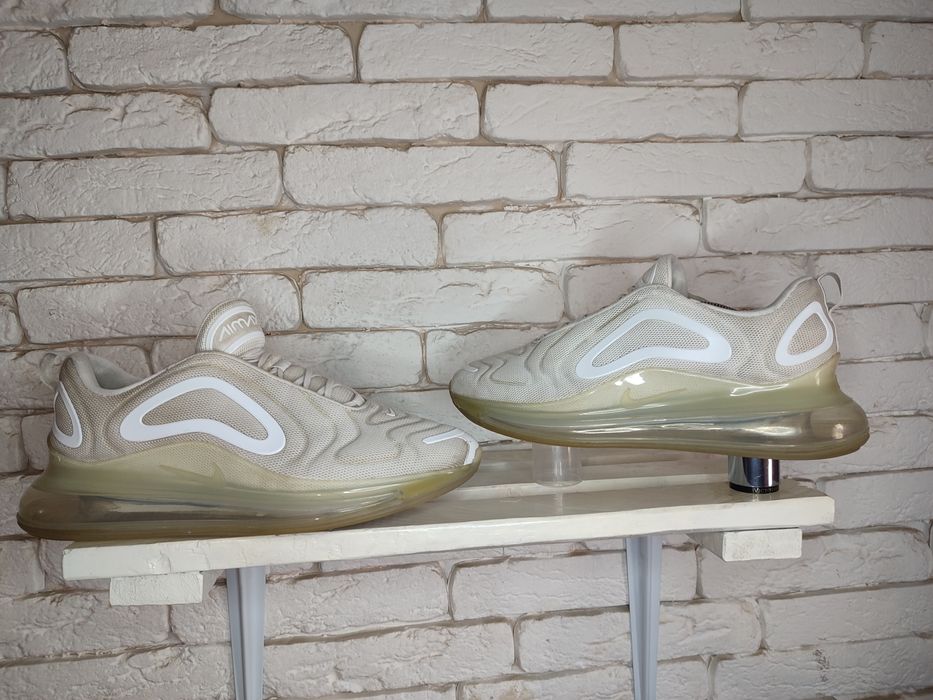 Nike air max 720 кросівки чоловічі оригінальні Англія 30.5см