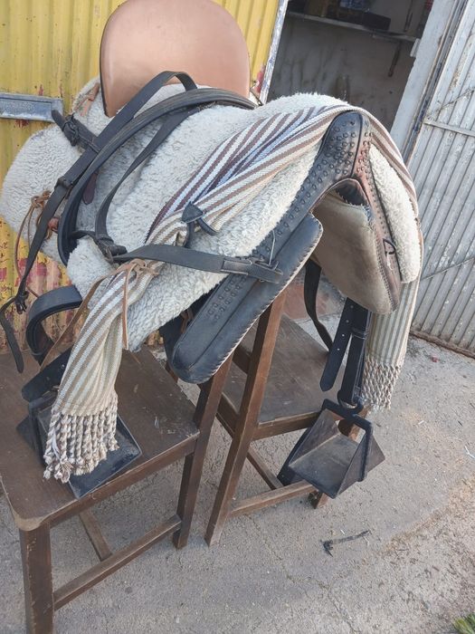Para venda 3 selas