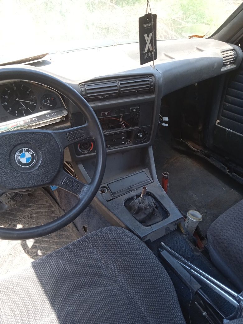 BMW е30 по техпаспорту