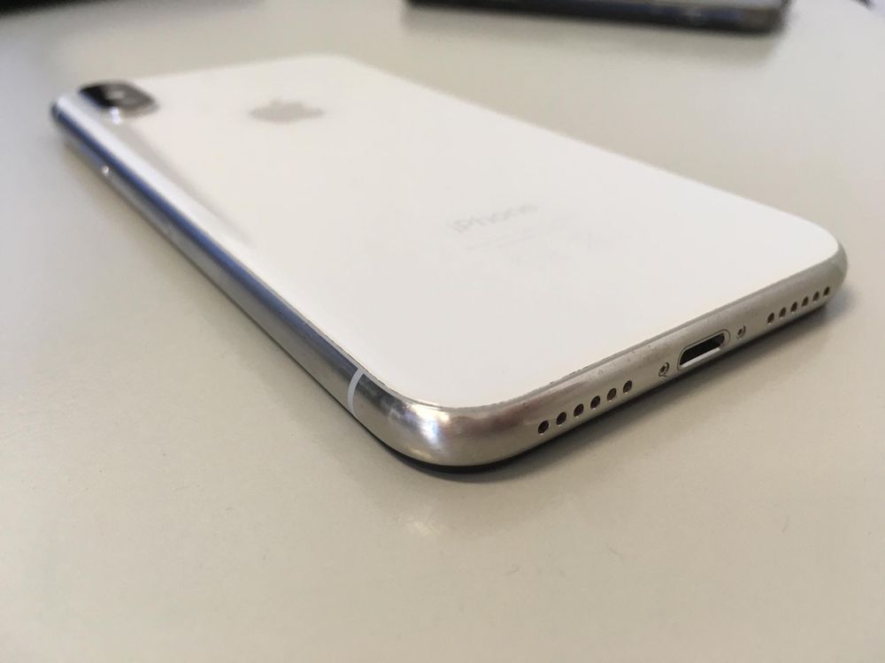IPhone X 256gb etui