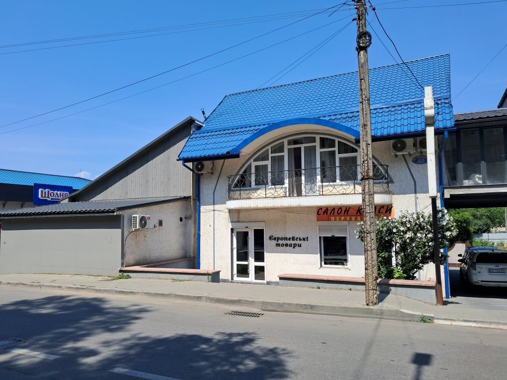 Оренда фасадного приміщення на Білоруській ,для комерції.