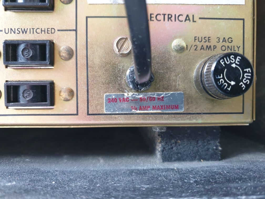 Soundcraftsman pe-2217 przedwzmacniacz  z korektorem