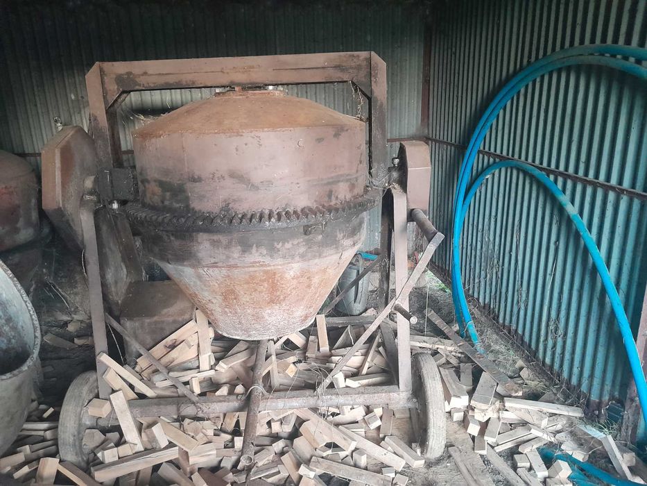 Betoniarka 250L 380v