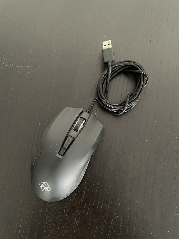Rato Preto Omen 600