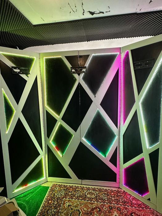 Paineis em madeira com leds